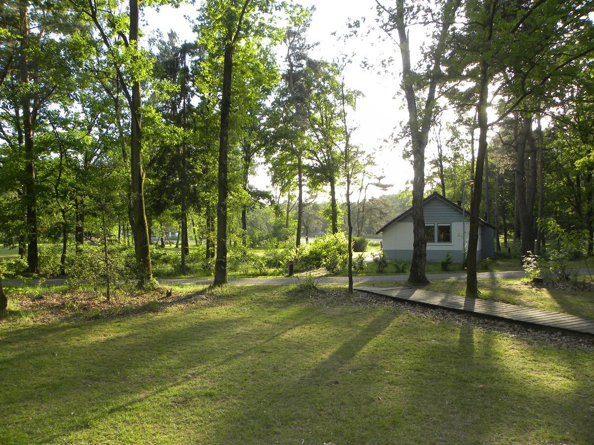 Bungalows Bospark Te Stramproy Экстерьер фото